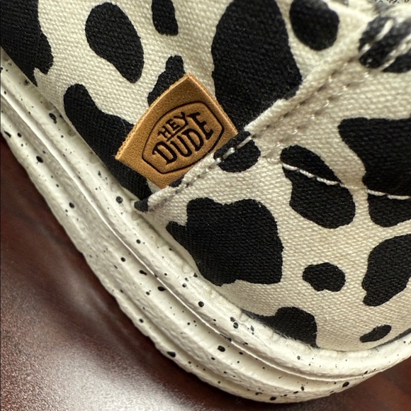 Hey Dude women’s Cow Print Sneakers - Picture 4 of 4